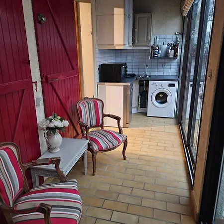 Maison *